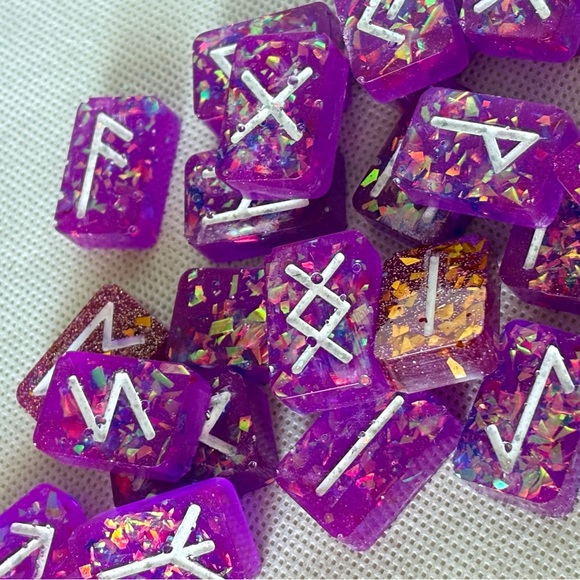 Handmade Nordic Rune Stones - Picture 6 of 6